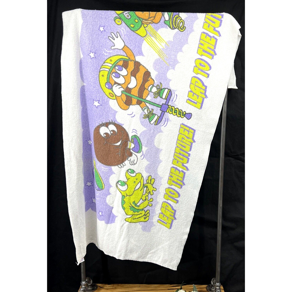 Vintage Girl Scouts Beach Bath Towel Tagalong Leap To The Future Retro